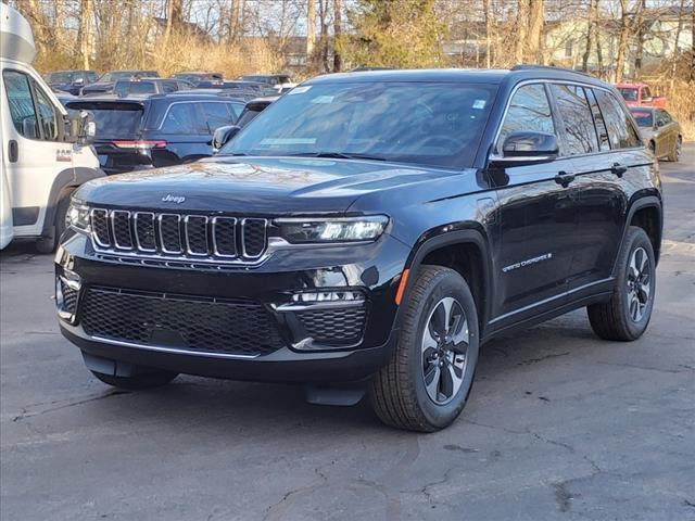 new 2024 Jeep Grand Cherokee car, priced at $51,402