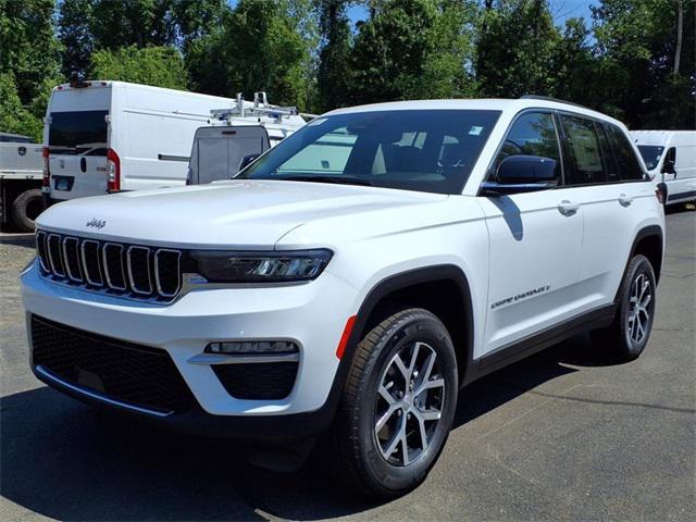 new 2025 Jeep Grand Cherokee car, priced at $41,870