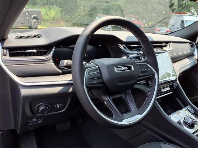 new 2025 Jeep Grand Cherokee car, priced at $41,870