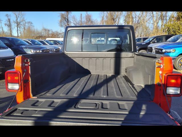 used 2023 Jeep Gladiator car, priced at $33,794