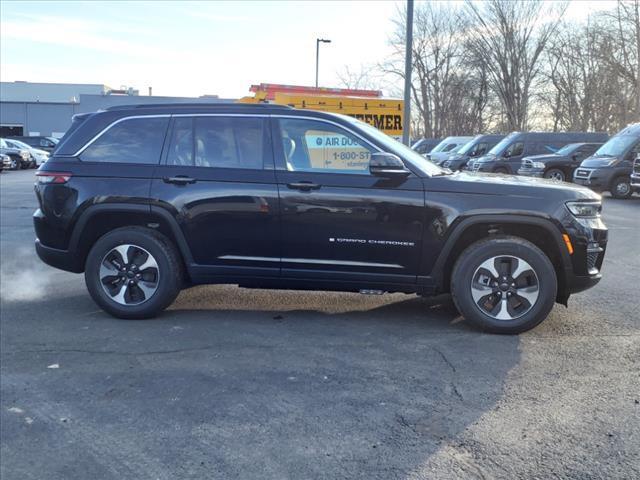 new 2024 Jeep Grand Cherokee car, priced at $50,052