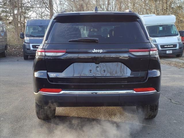 new 2024 Jeep Grand Cherokee car, priced at $50,052