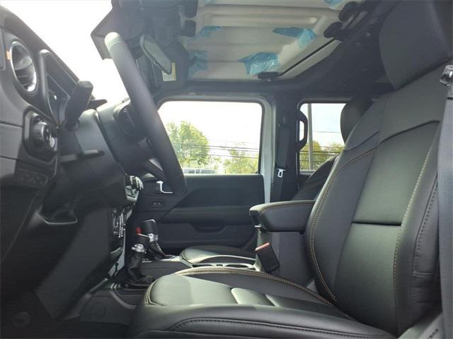 new 2025 Jeep Gladiator car, priced at $45,454