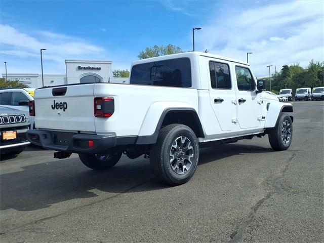 new 2025 Jeep Gladiator car, priced at $45,454
