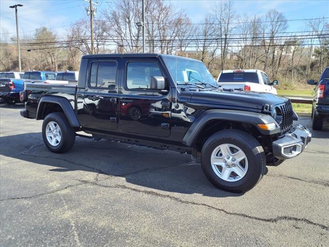 used 2023 Jeep Gladiator car, priced at $34,774
