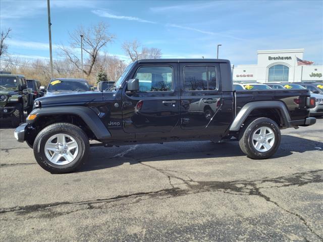 used 2023 Jeep Gladiator car, priced at $34,774