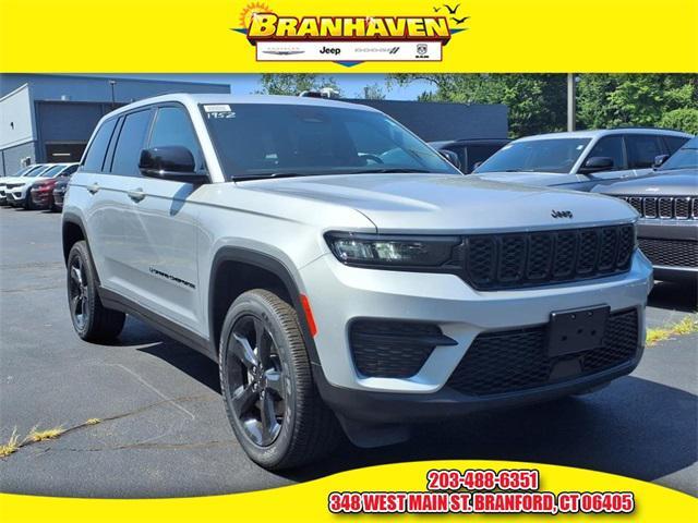 new 2025 Jeep Grand Cherokee car, priced at $39,126