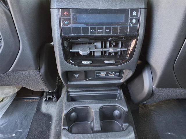 new 2025 Jeep Grand Cherokee L car, priced at $43,339