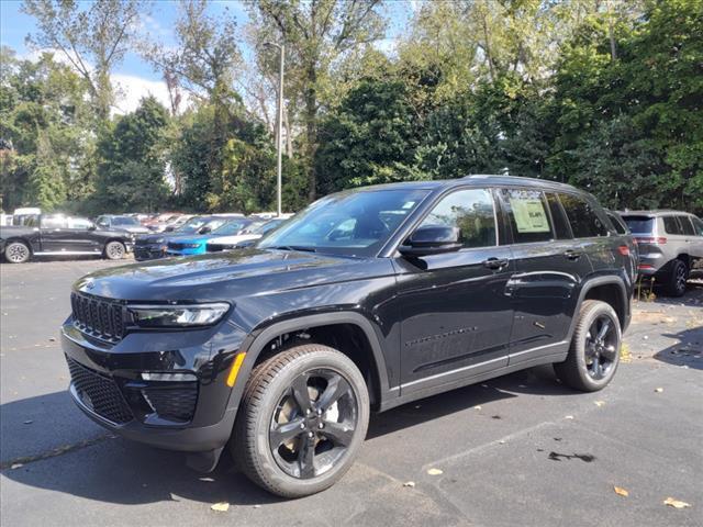 new 2024 Jeep Grand Cherokee car, priced at $45,800