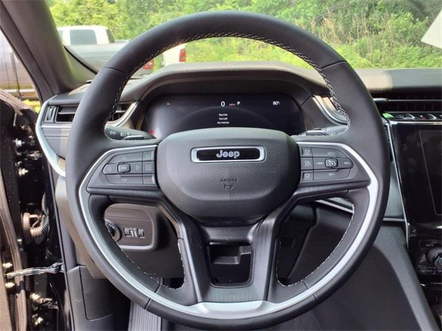 new 2025 Jeep Grand Cherokee car, priced at $39,243