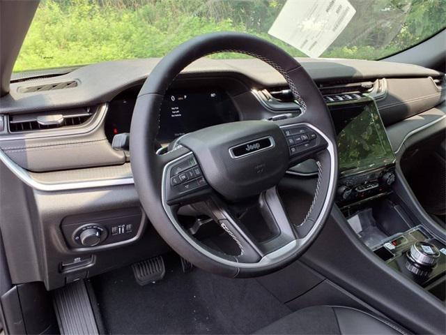 new 2025 Jeep Grand Cherokee car, priced at $39,243