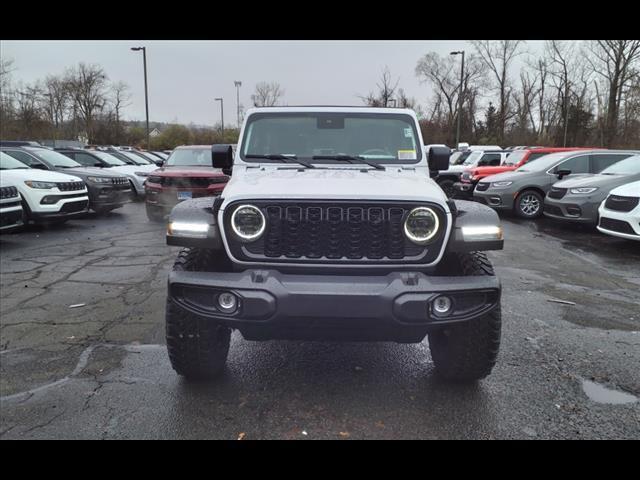 new 2025 Jeep Wrangler car, priced at $46,213