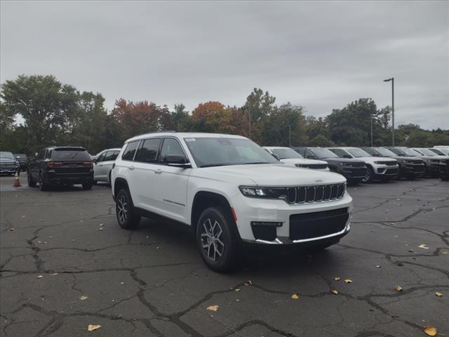 new 2024 Jeep Grand Cherokee L car, priced at $47,394