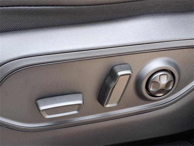 new 2025 Jeep Grand Cherokee L car, priced at $46,098
