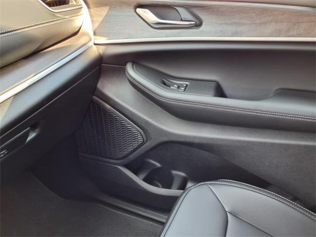 new 2025 Jeep Grand Cherokee L car, priced at $46,098