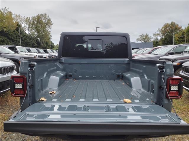 new 2024 Jeep Gladiator car, priced at $50,848