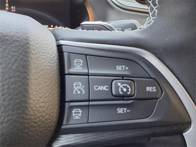 new 2025 Jeep Grand Cherokee L car, priced at $43,072