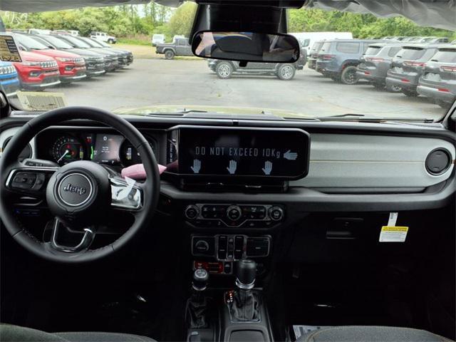 new 2025 Jeep Wrangler car, priced at $55,669