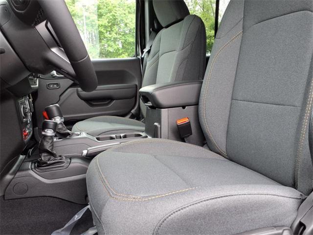 new 2025 Jeep Wrangler car, priced at $55,669