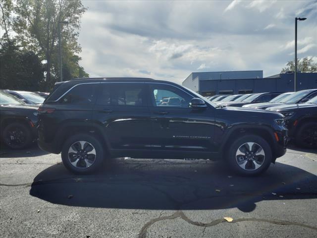 new 2024 Jeep Grand Cherokee car, priced at $51,652