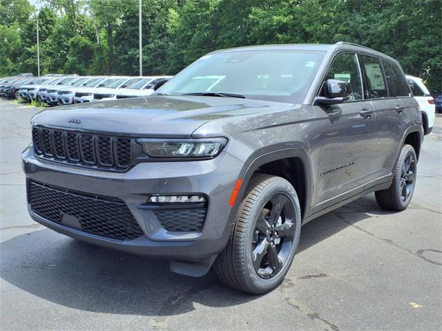 new 2025 Jeep Grand Cherokee car, priced at $45,962