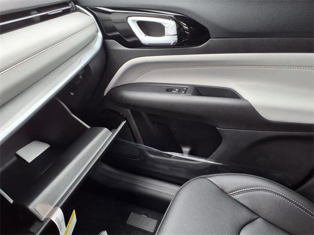 new 2025 Jeep Compass car, priced at $33,838