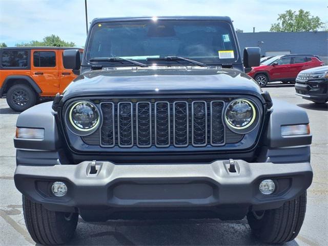 new 2025 Jeep Wrangler car, priced at $46,124
