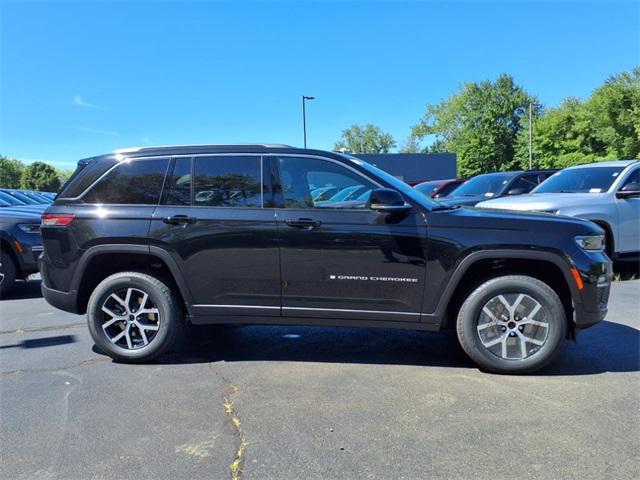 new 2025 Jeep Grand Cherokee car, priced at $40,787