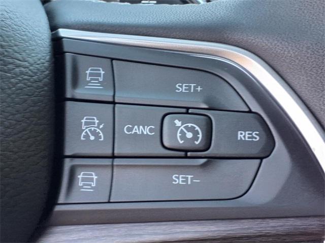 new 2025 Jeep Grand Cherokee car, priced at $40,787
