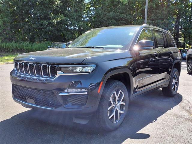 new 2025 Jeep Grand Cherokee car, priced at $40,787