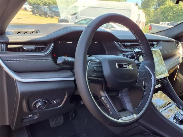 new 2025 Jeep Grand Cherokee car, priced at $40,787