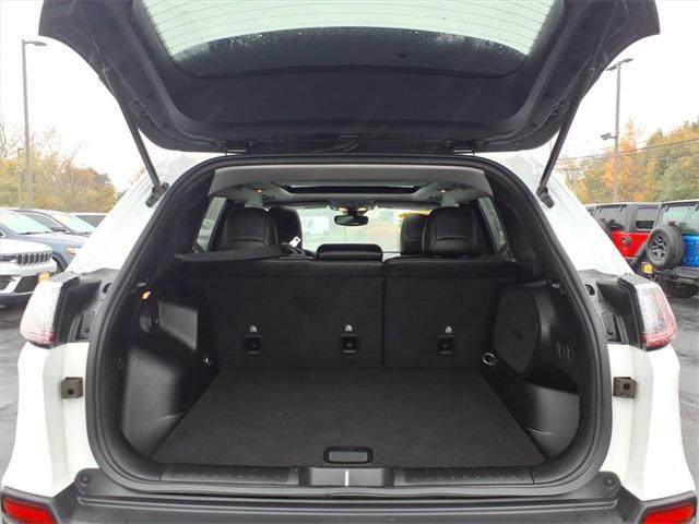 used 2022 Jeep Cherokee car, priced at $23,349