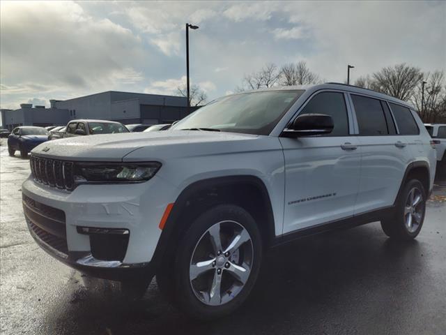 new 2024 Jeep Grand Cherokee L car, priced at $51,924