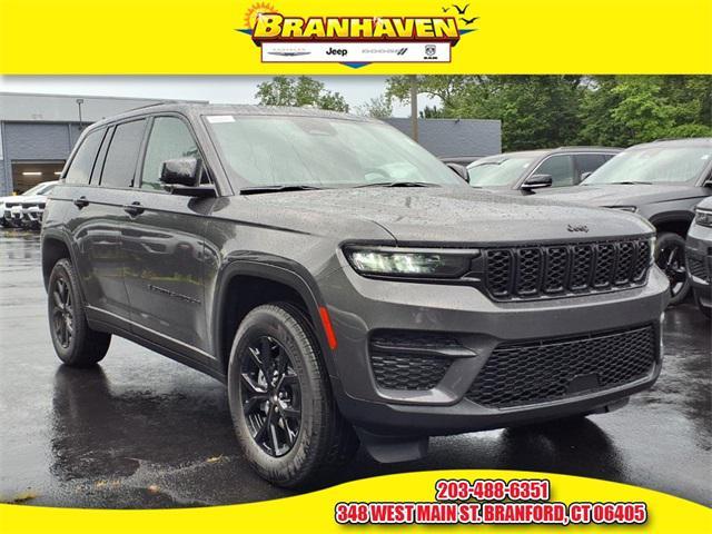 new 2025 Jeep Grand Cherokee car, priced at $39,710