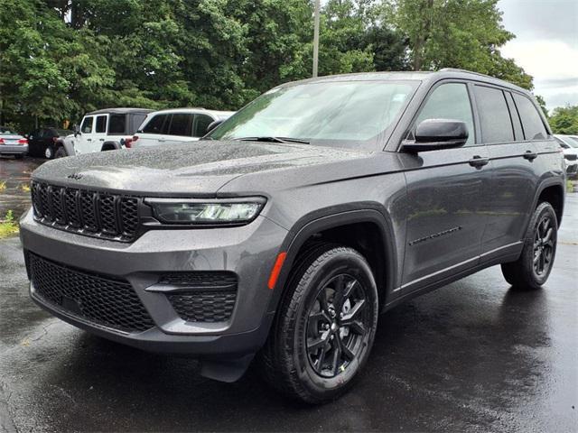 new 2025 Jeep Grand Cherokee car, priced at $39,710