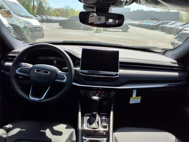 new 2025 Jeep Compass car, priced at $30,725