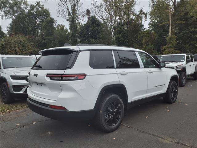 new 2024 Jeep Grand Cherokee L car, priced at $42,939