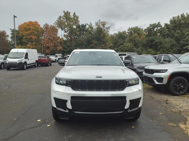 new 2024 Jeep Grand Cherokee L car, priced at $42,939