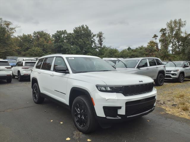 new 2024 Jeep Grand Cherokee L car, priced at $42,939