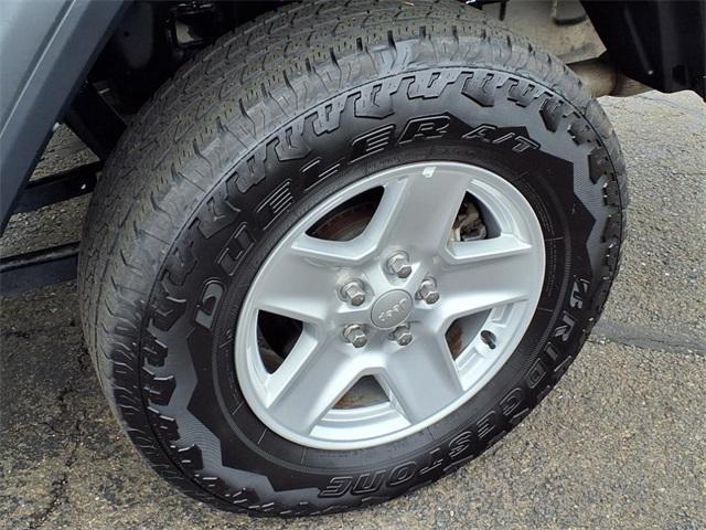 used 2023 Jeep Gladiator car, priced at $28,968