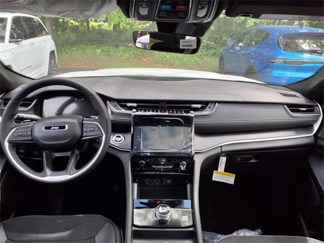 new 2025 Jeep Grand Cherokee car, priced at $38,115
