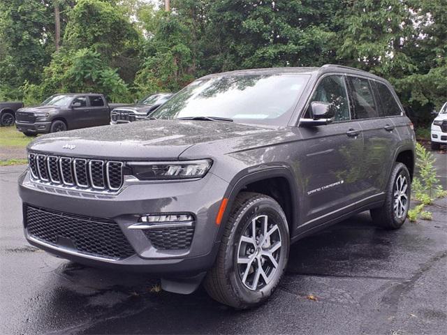 new 2025 Jeep Grand Cherokee car, priced at $43,271