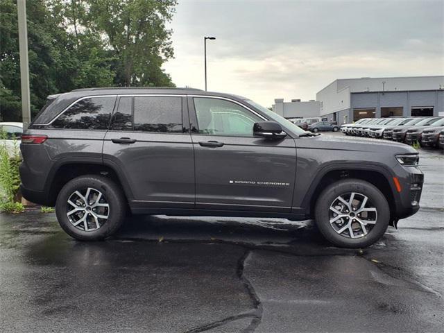 new 2025 Jeep Grand Cherokee car, priced at $43,271