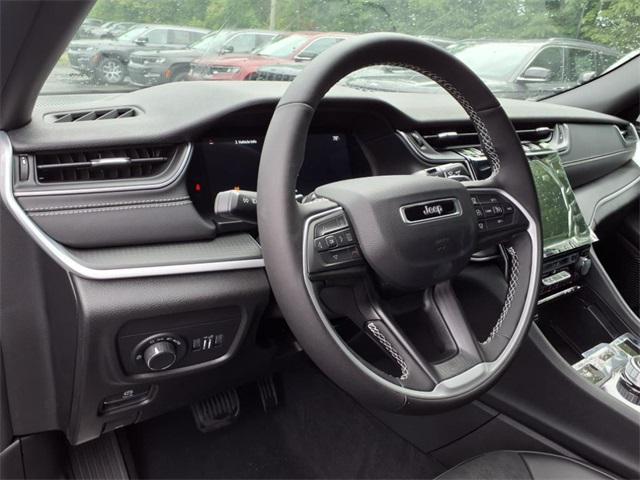 new 2025 Jeep Grand Cherokee car, priced at $43,271