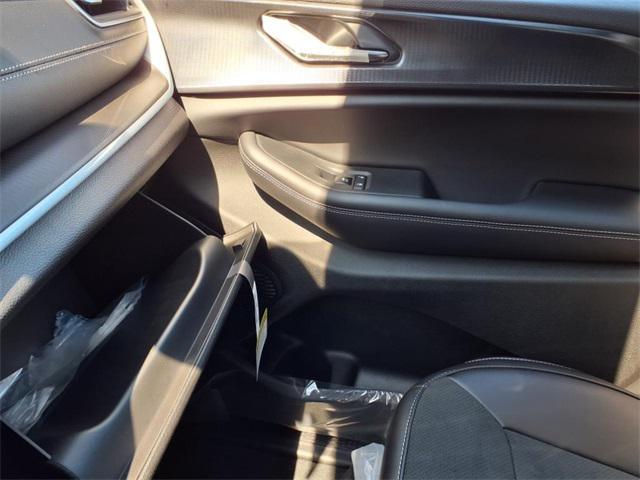 new 2025 Jeep Grand Cherokee L car, priced at $40,669