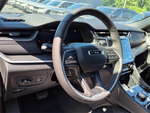 new 2025 Jeep Grand Cherokee L car, priced at $40,669