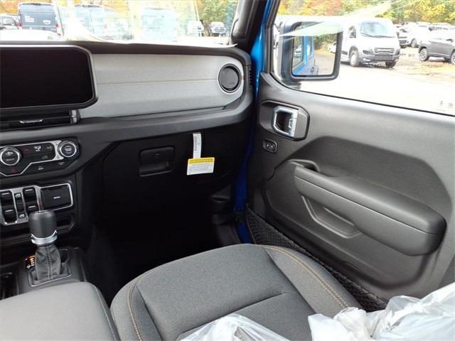 new 2026 Jeep Wrangler car, priced at $38,569