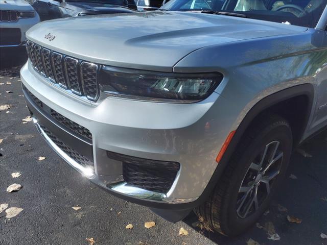 new 2024 Jeep Grand Cherokee L car, priced at $42,944