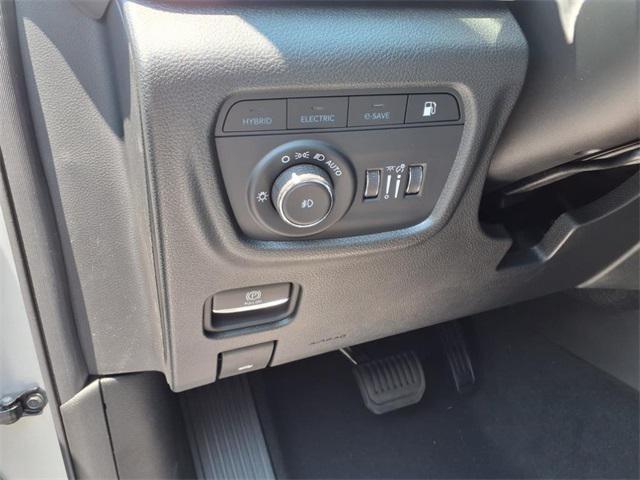 new 2024 Jeep Grand Cherokee car, priced at $48,752