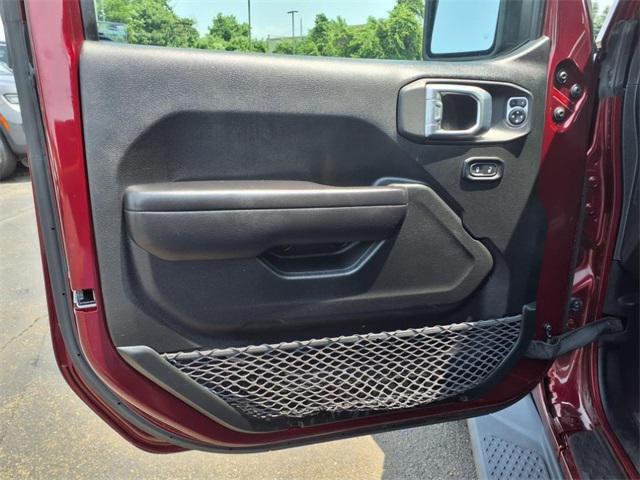 used 2021 Jeep Gladiator car, priced at $33,981